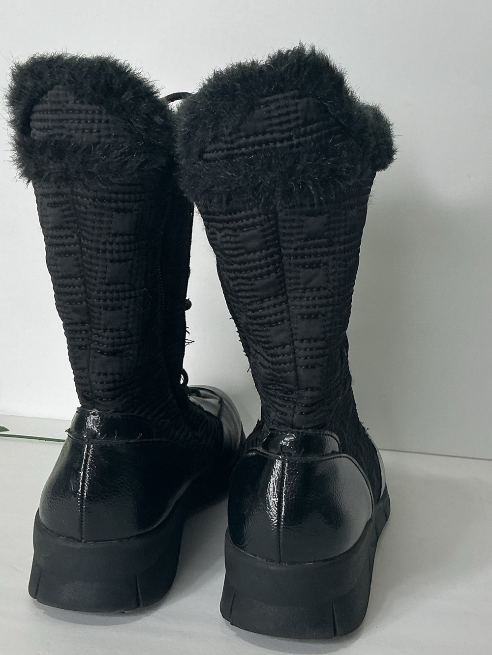 A2 by Aerosoles Black Lace-Up Faux Fur Trim Winter Boots size 9.5 women’s - Picture 4 of 8